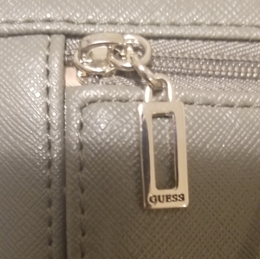 GUESS Kamryn Zip Around Wallet - Picture 4 of 6